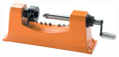 LYMAN CASE TRIMMER WITH 9 PILOT MULTI PACK